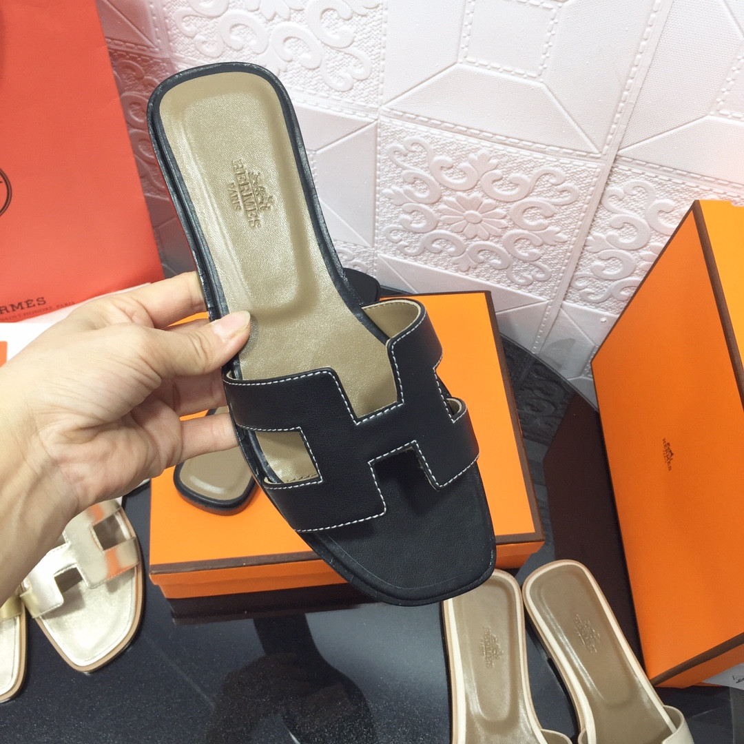 ua H**mes oran sandal
