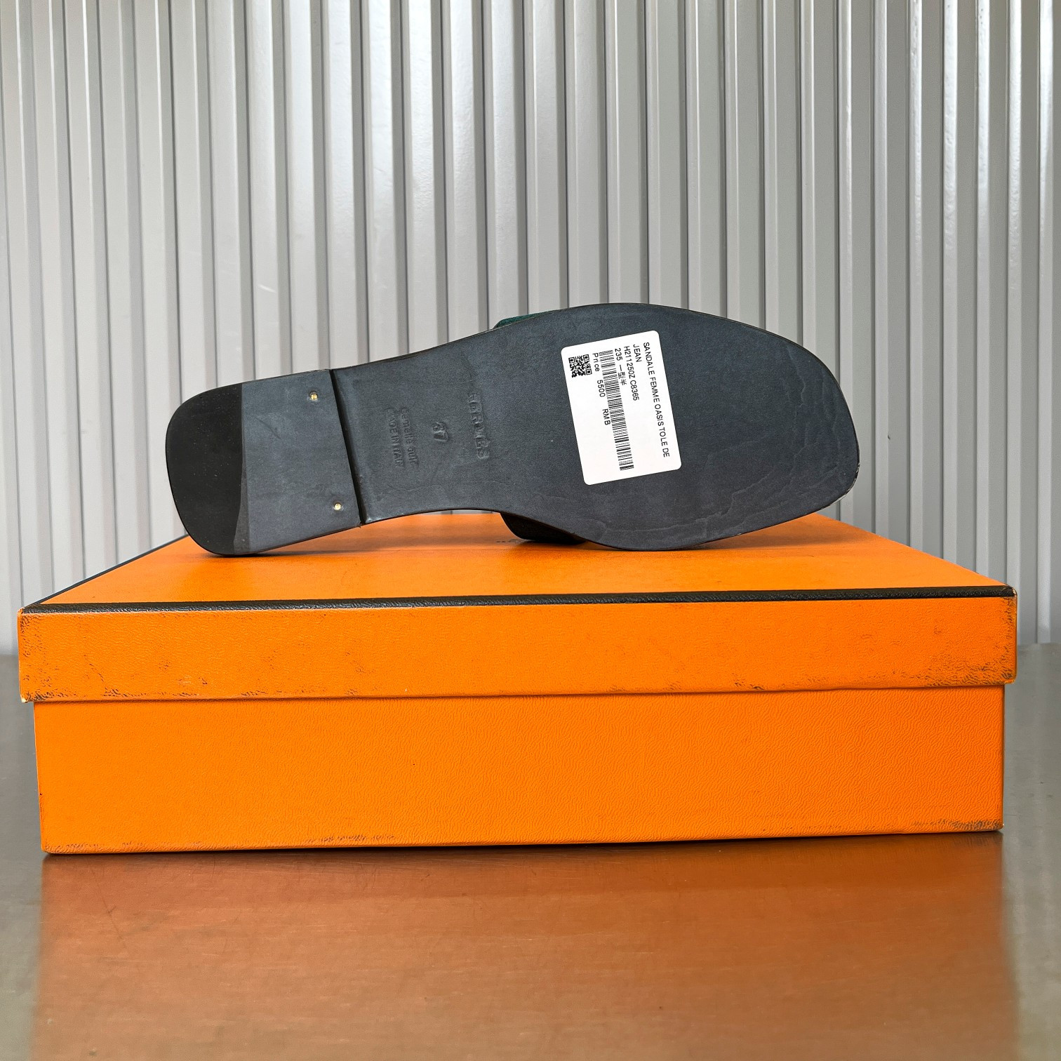 ua H**mes oran sandal