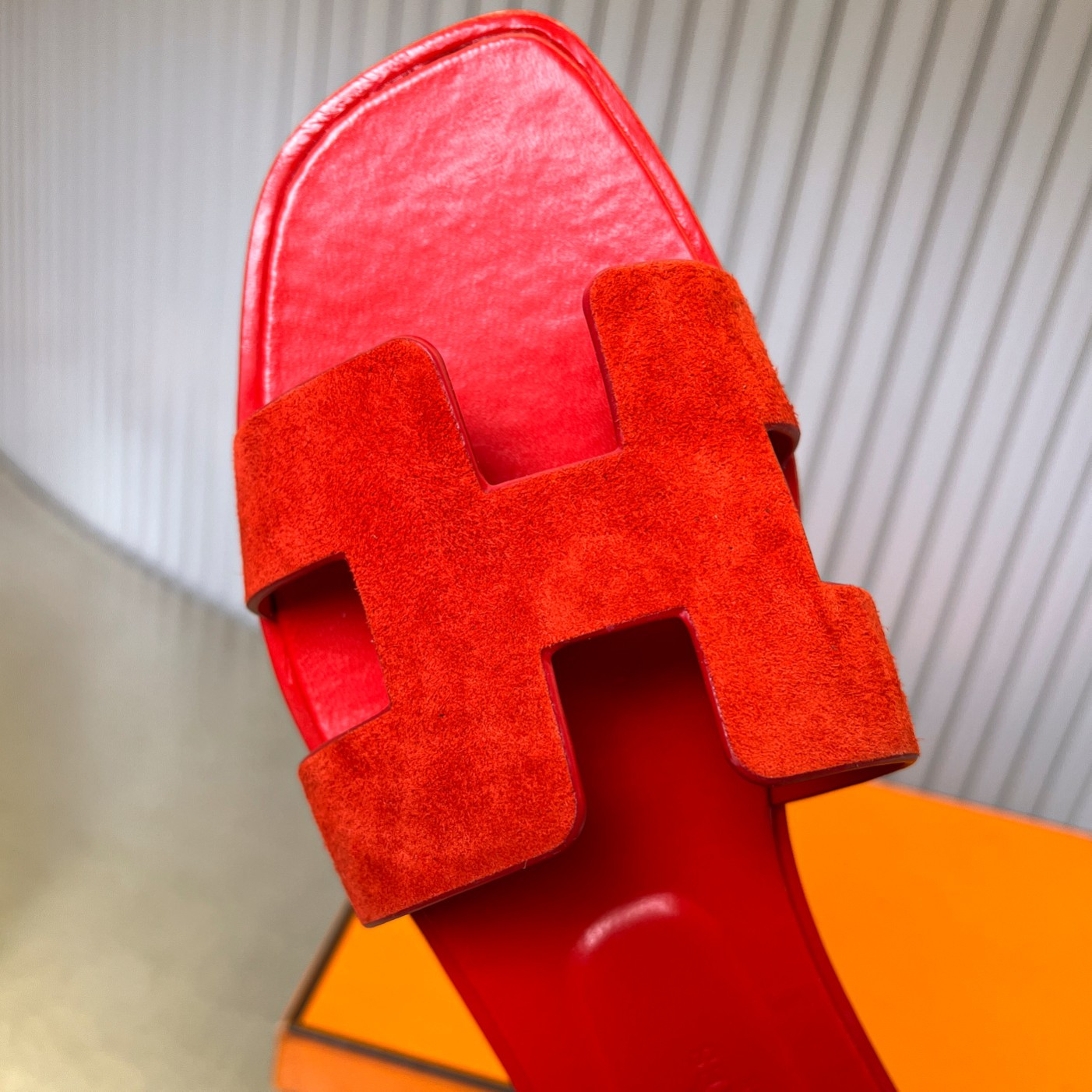 ua H**mes oran sandal