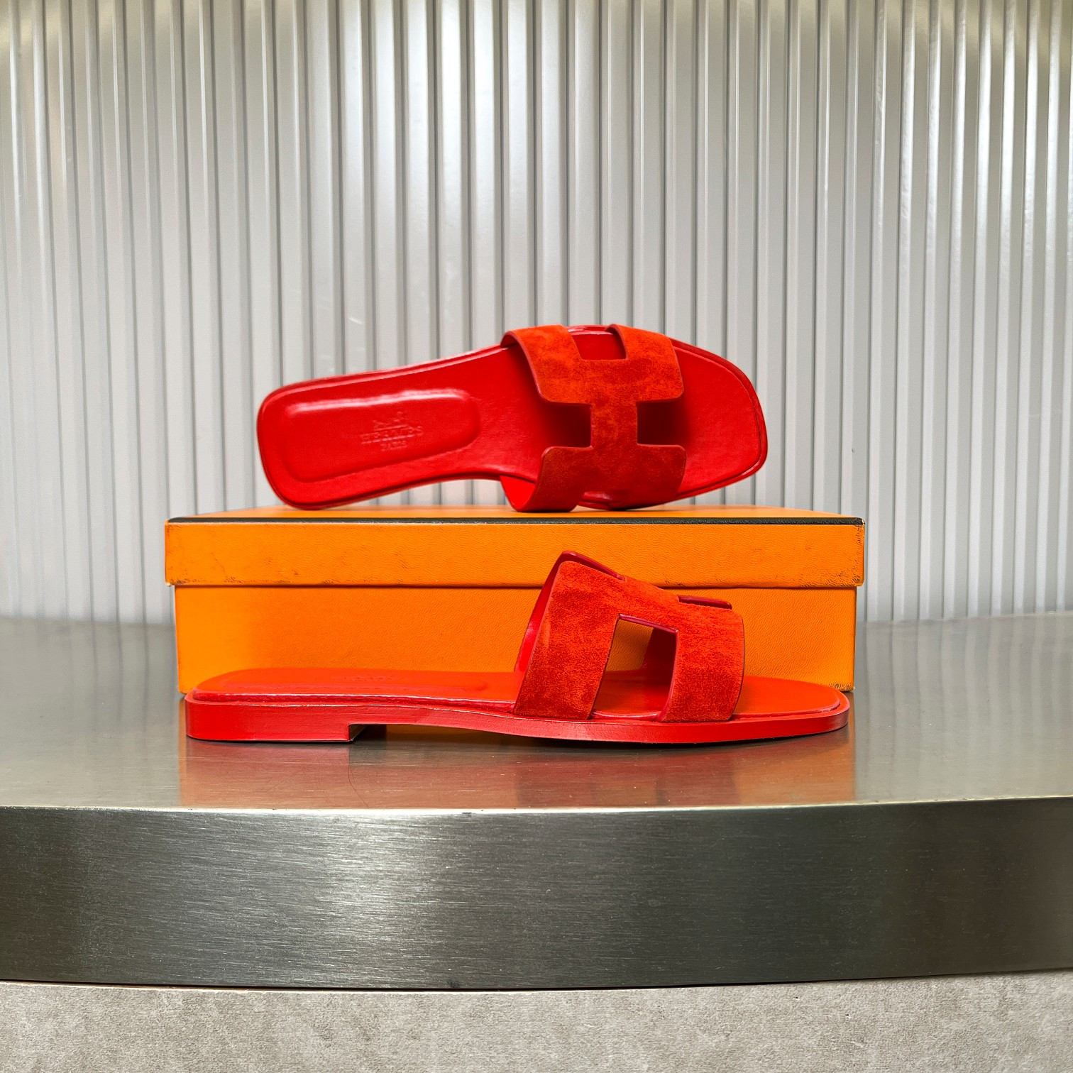 ua H**mes oran sandal
