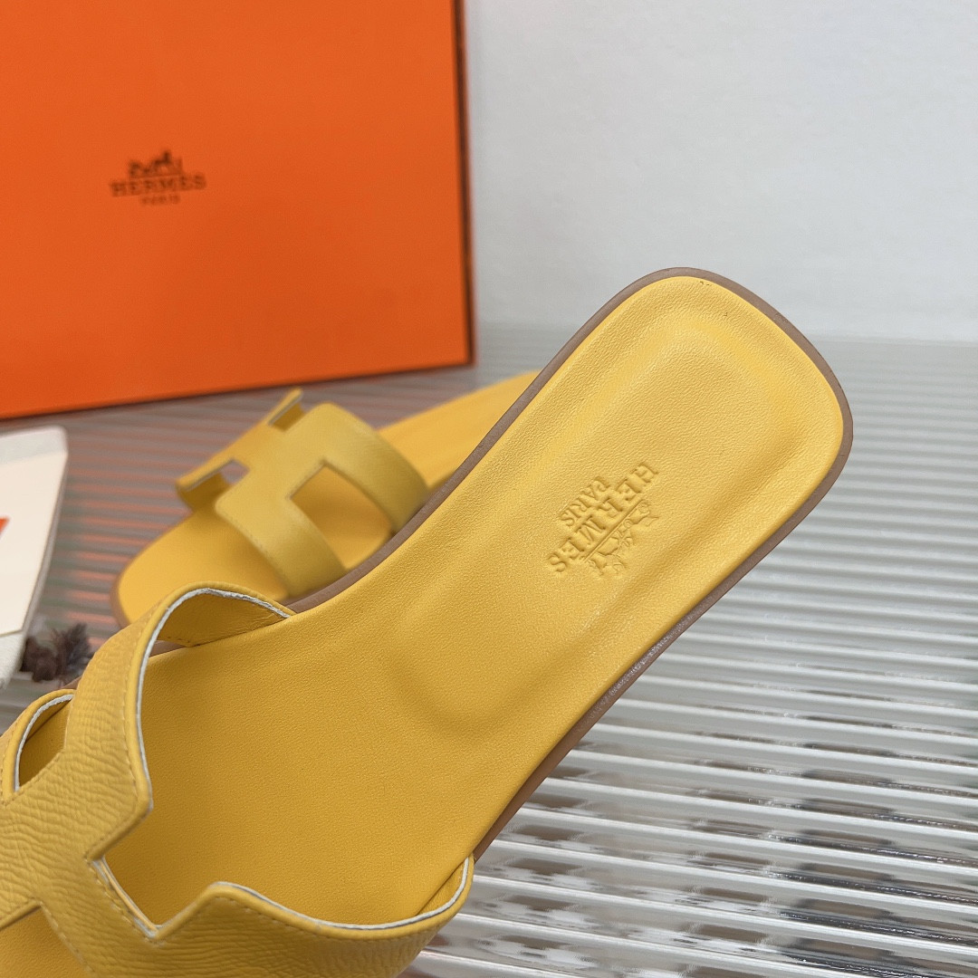 ua H**mes oran sandal