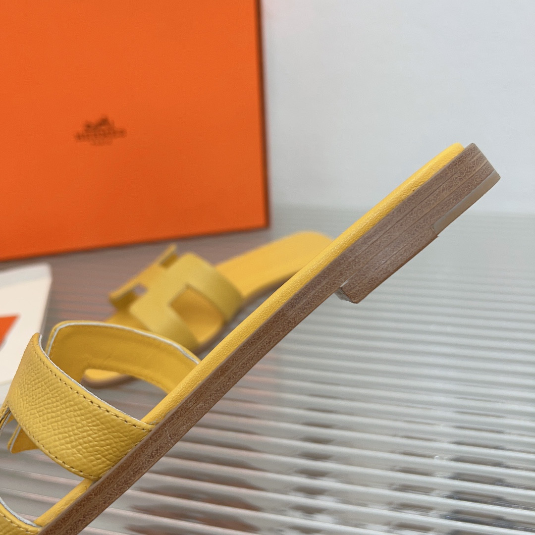 ua H**mes oran sandal
