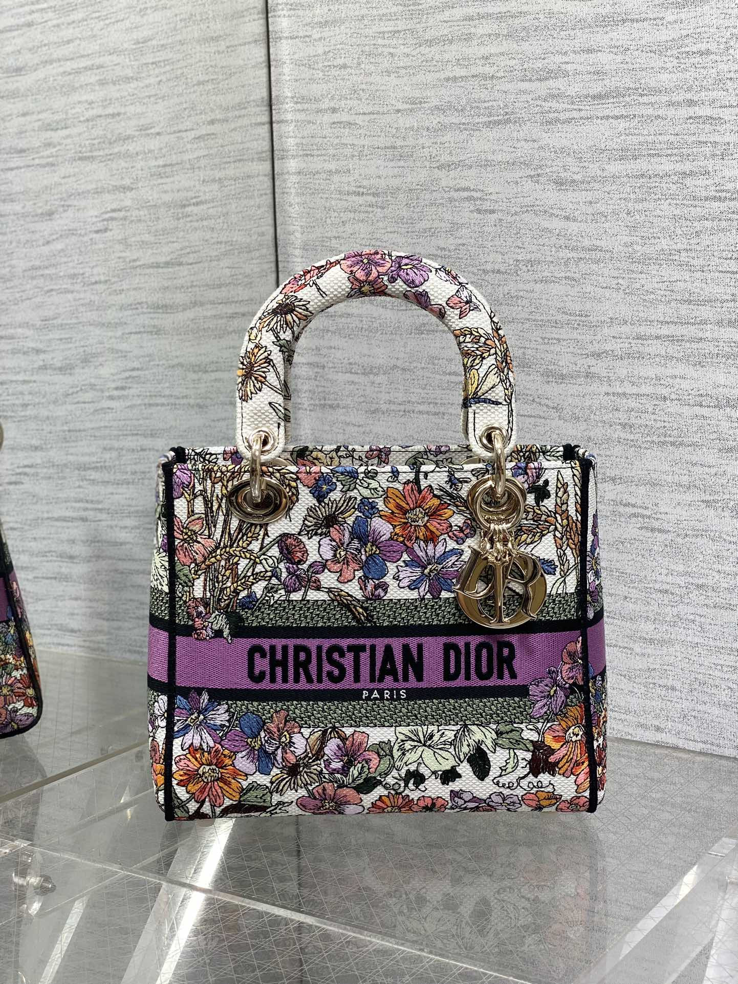 medium lady D*or bag  white multicolor D*or 4 saisons Été embroidery 24 x 20 x 12 cm