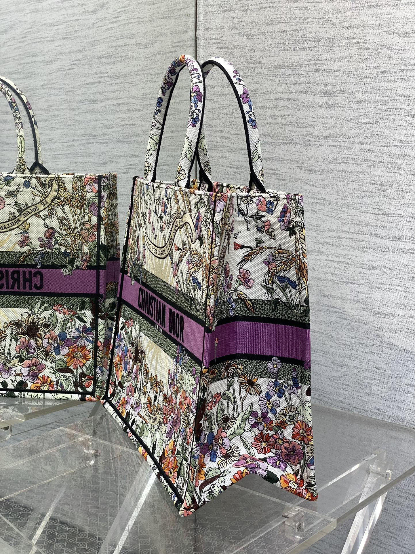 D*or book tote  ecru multicolor 42x18x35cm