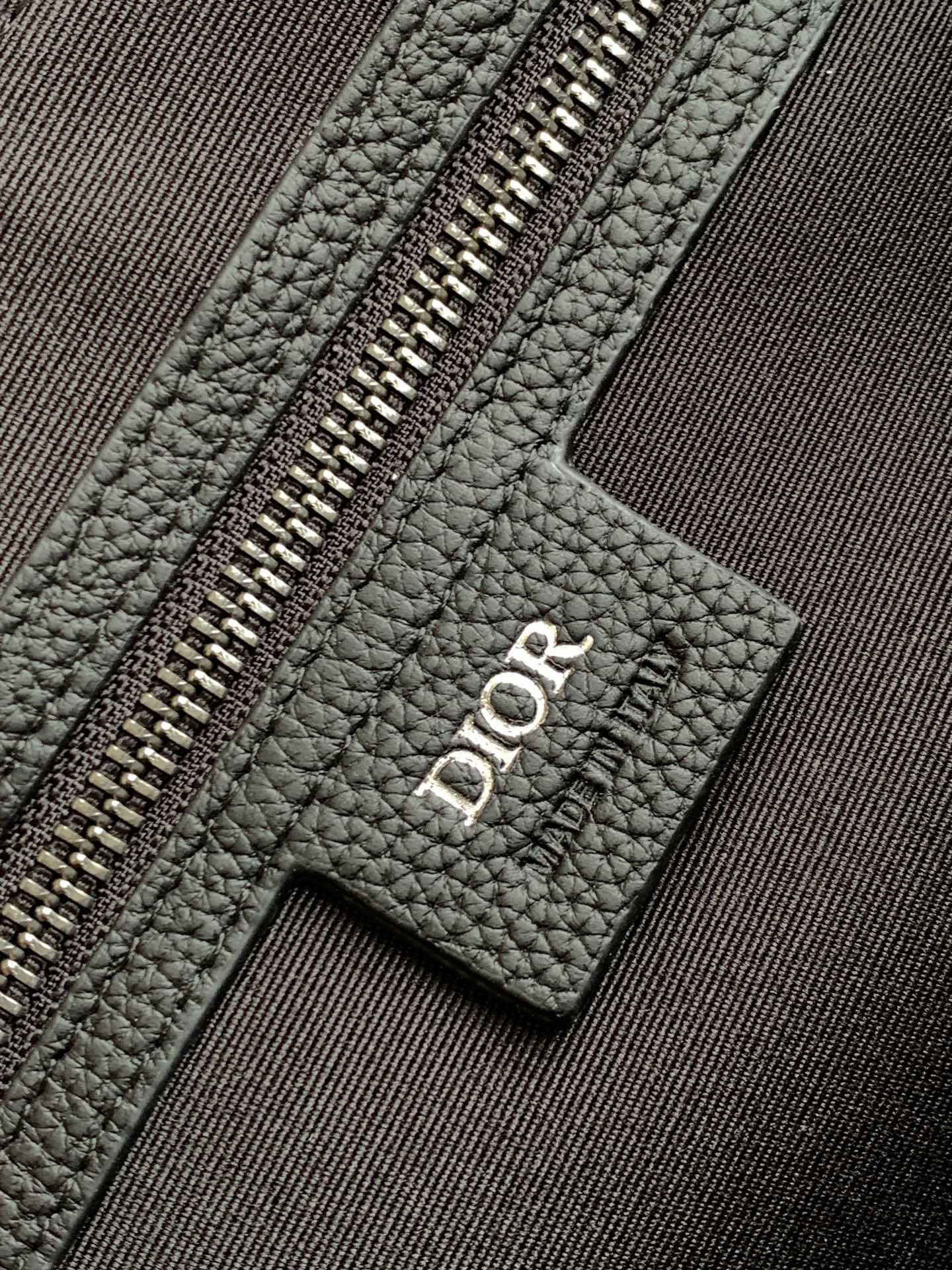 D*or weekender 40 black D*or gravity leather and black grained calfskin  57.5 x 34.5 x 22 cm