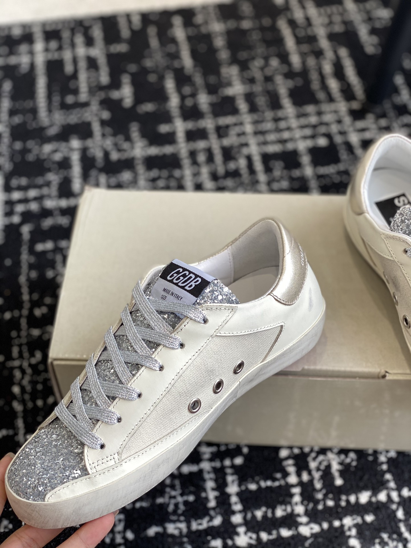 ua g01den G003e s*per-star sneaker