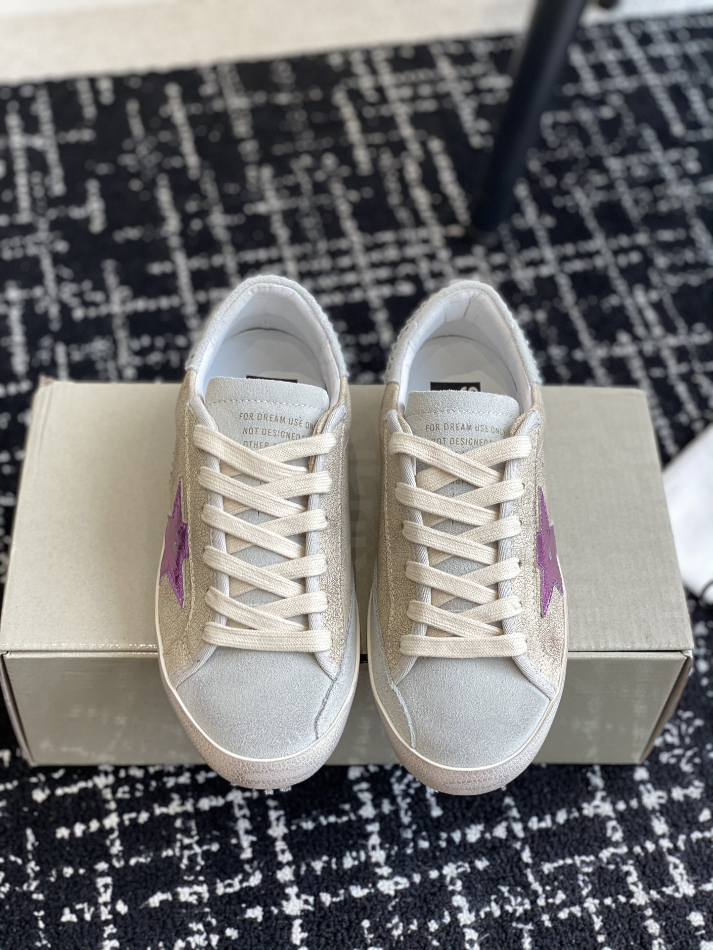 ua g01den G003e s*per-star sneaker