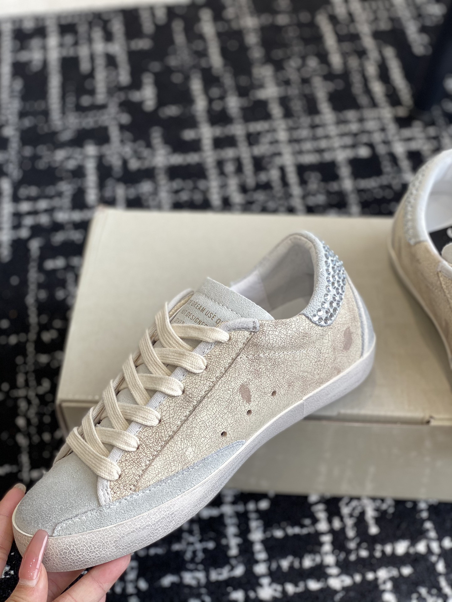ua g01den G003e s*per-star sneaker