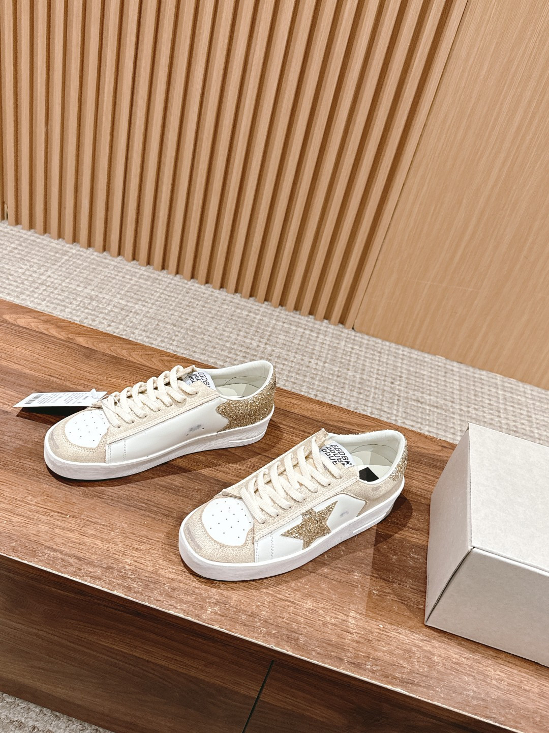 ua g01den G003e stardan sneaker