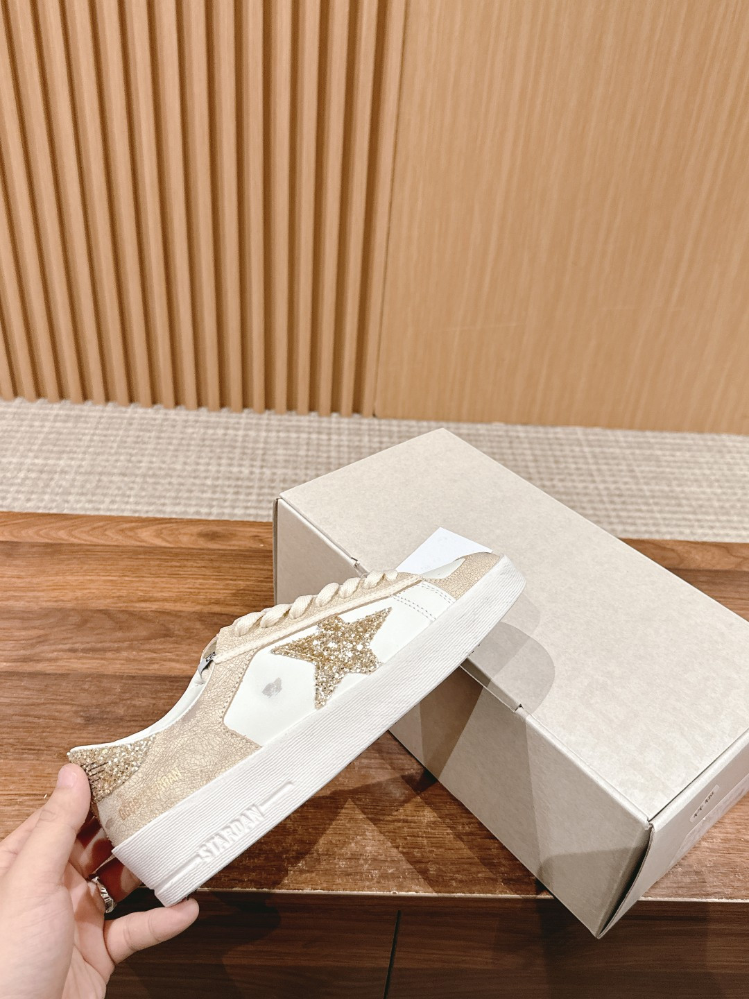 ua g01den G003e stardan sneaker