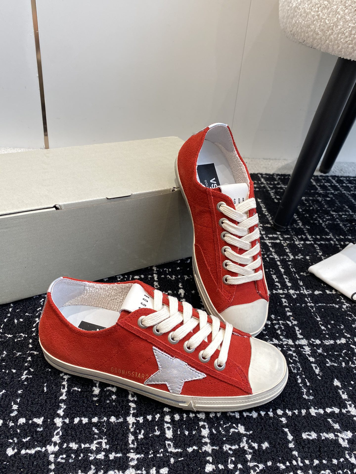 ua g01den G003e v-star sneaker