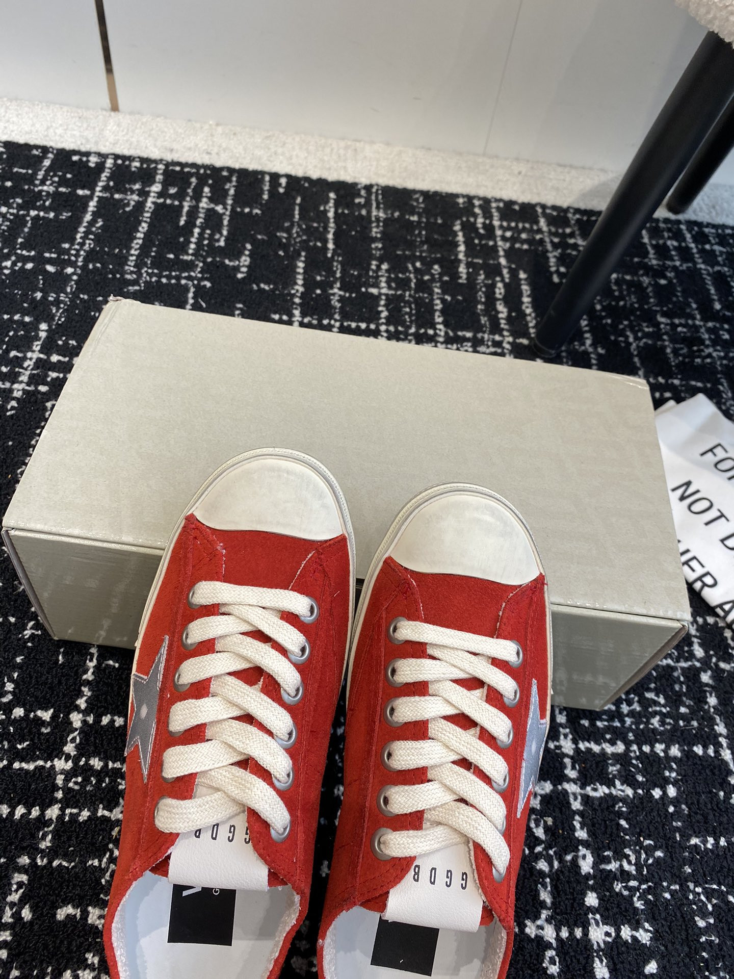 ua g01den G003e v-star sneaker