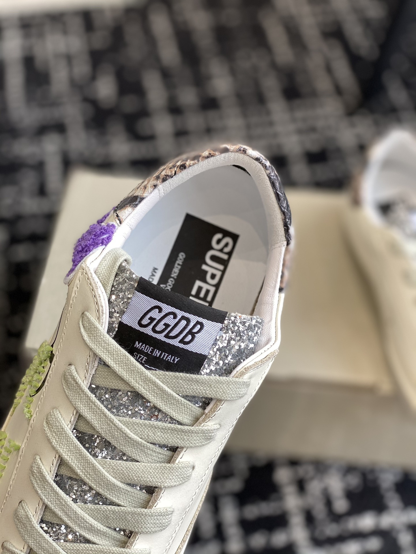 ua g01den G003e s*per-star sneaker