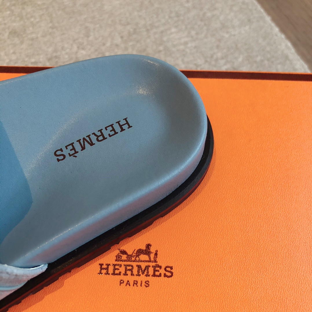 ua H**mes empire sandal