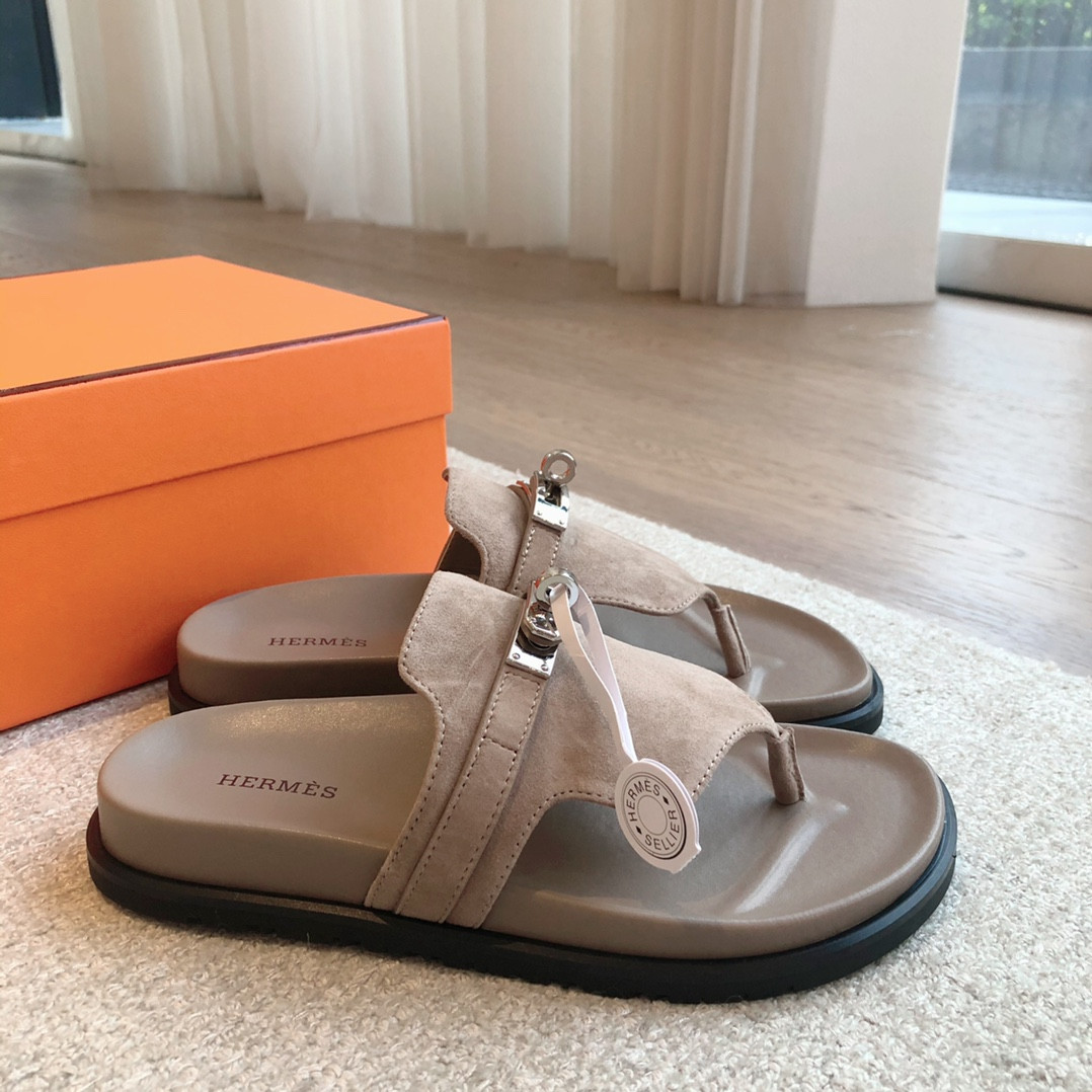 ua H**mes empire sandal