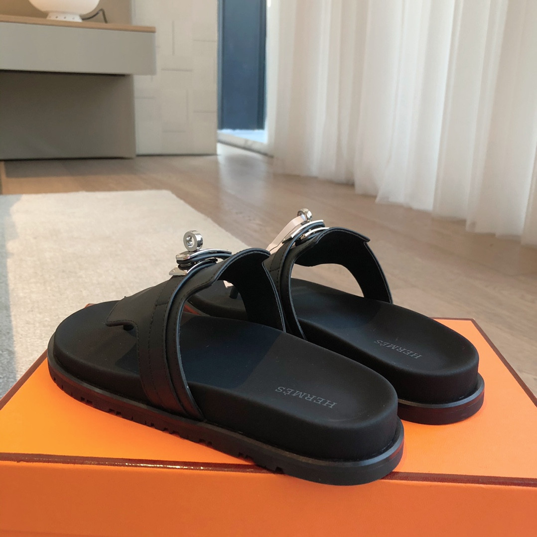 ua H**mes empire sandal