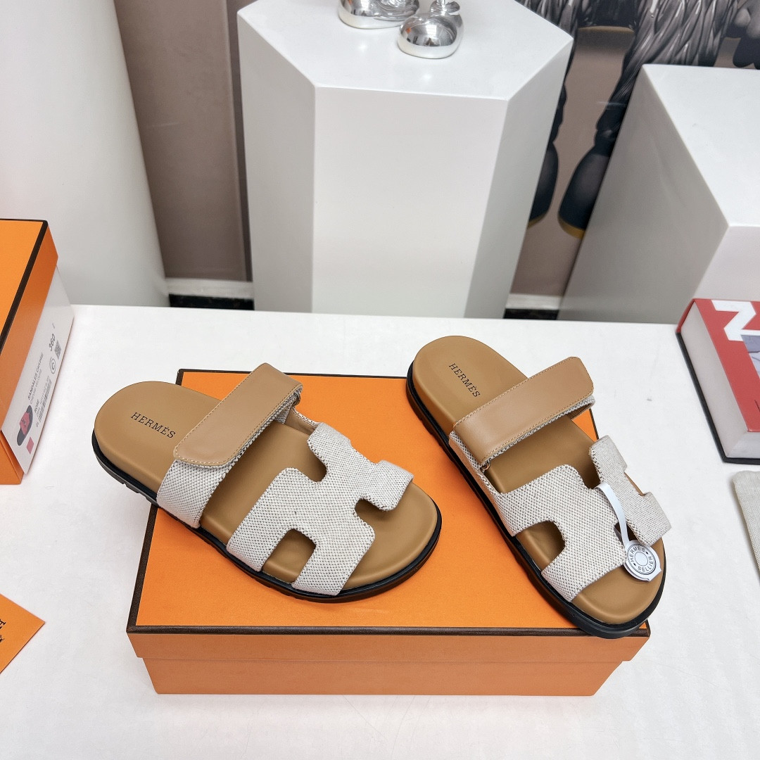 ua H**mes chypre sandal