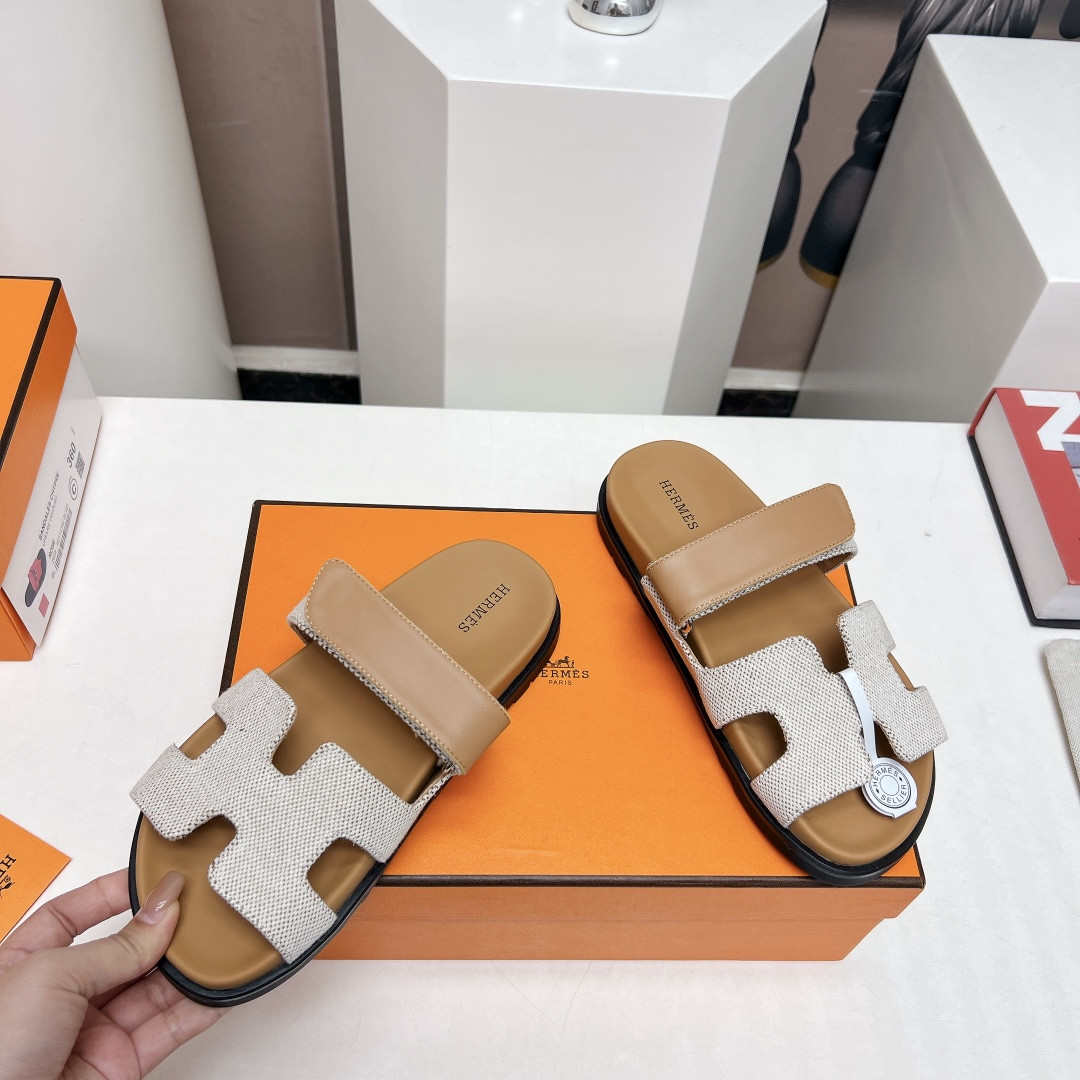 ua H**mes chypre sandal