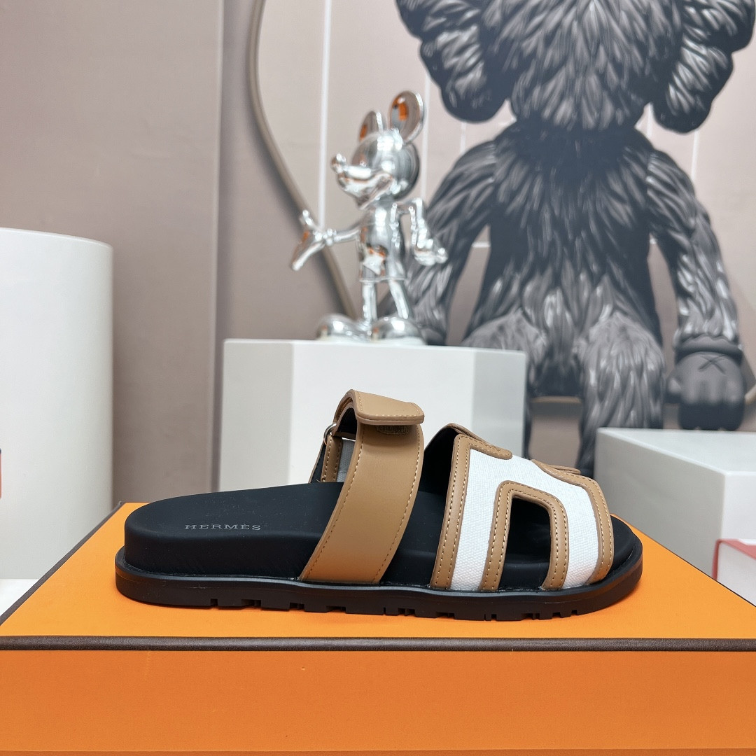 ua H**mes chypre sandal