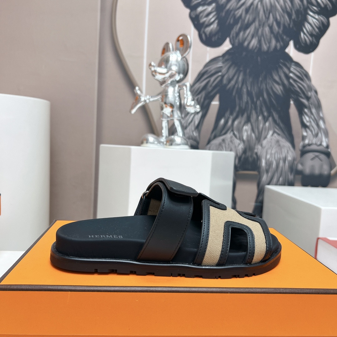 ua H**mes chypre sandal