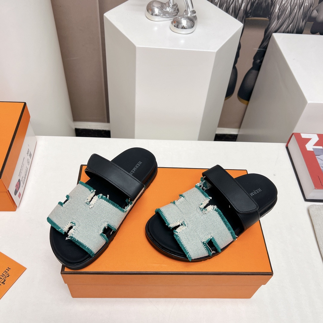 ua H**mes chypre sandal
