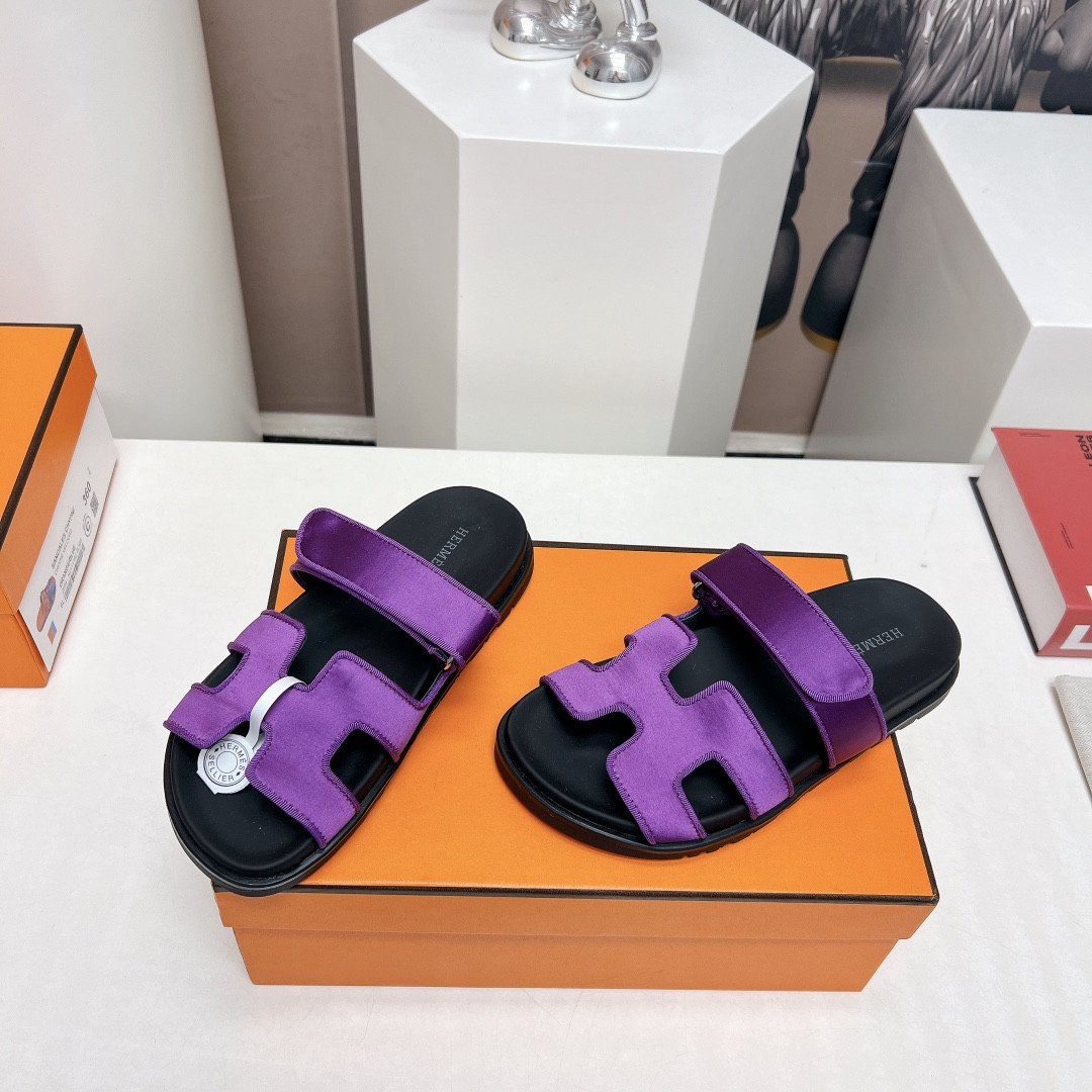ua H**mes chypre sandal