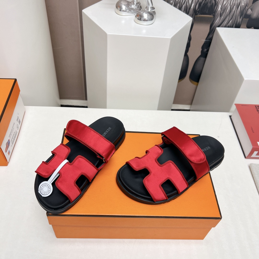 ua H**mes chypre sandal