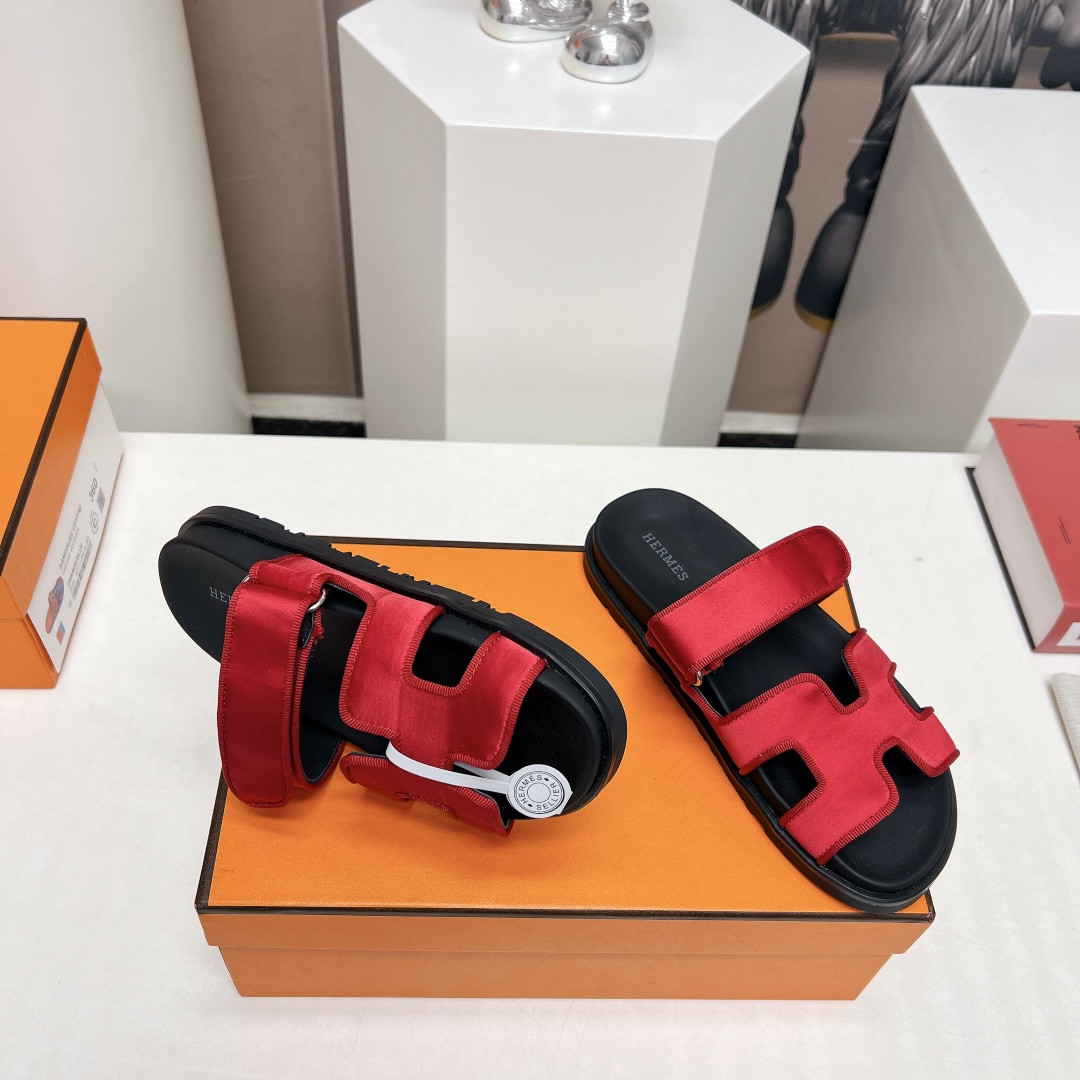 ua H**mes chypre sandal