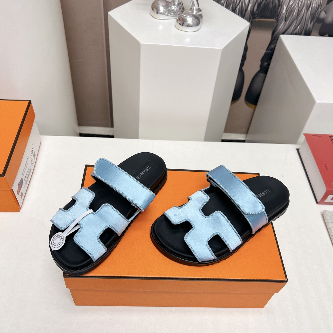 ua H**mes chypre sandal
