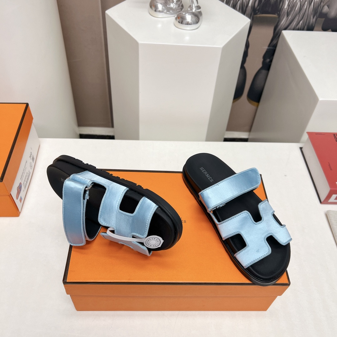 ua H**mes chypre sandal