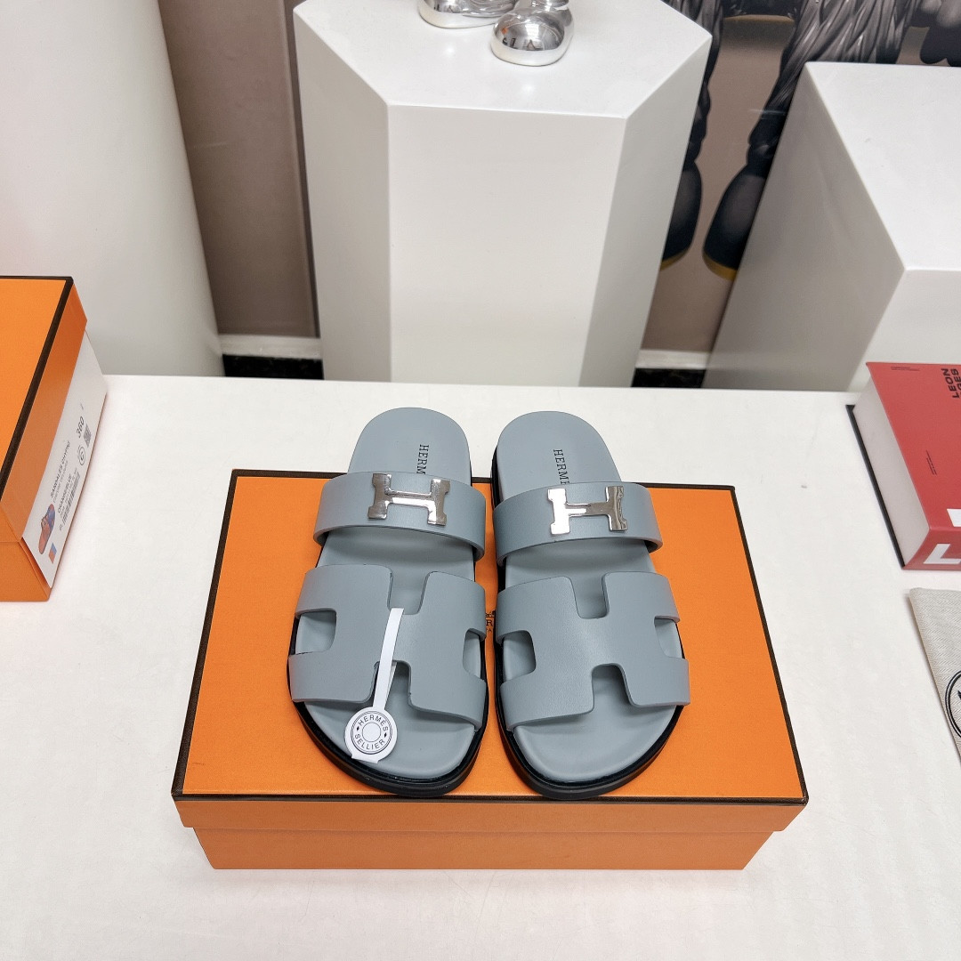 ua H**mes chypre sandal