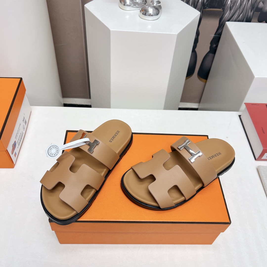 ua H**mes chypre sandal