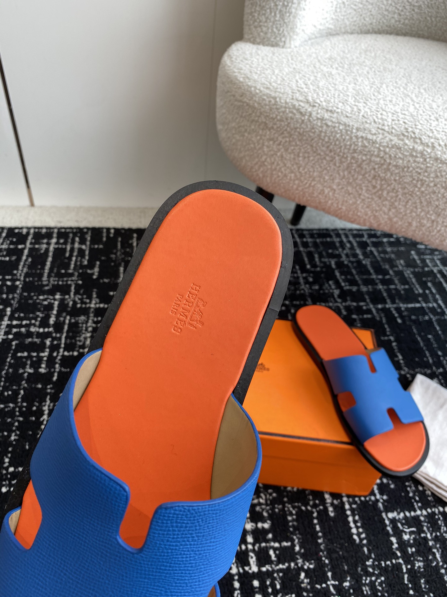 ua H**mes izmir sandal