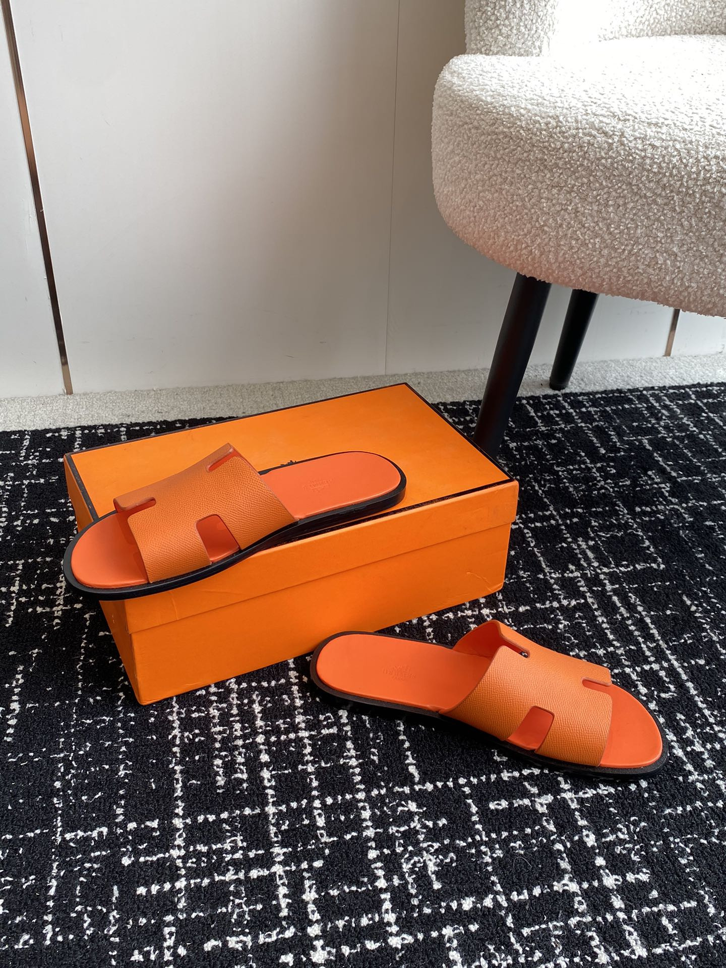 ua H**mes izmir sandal