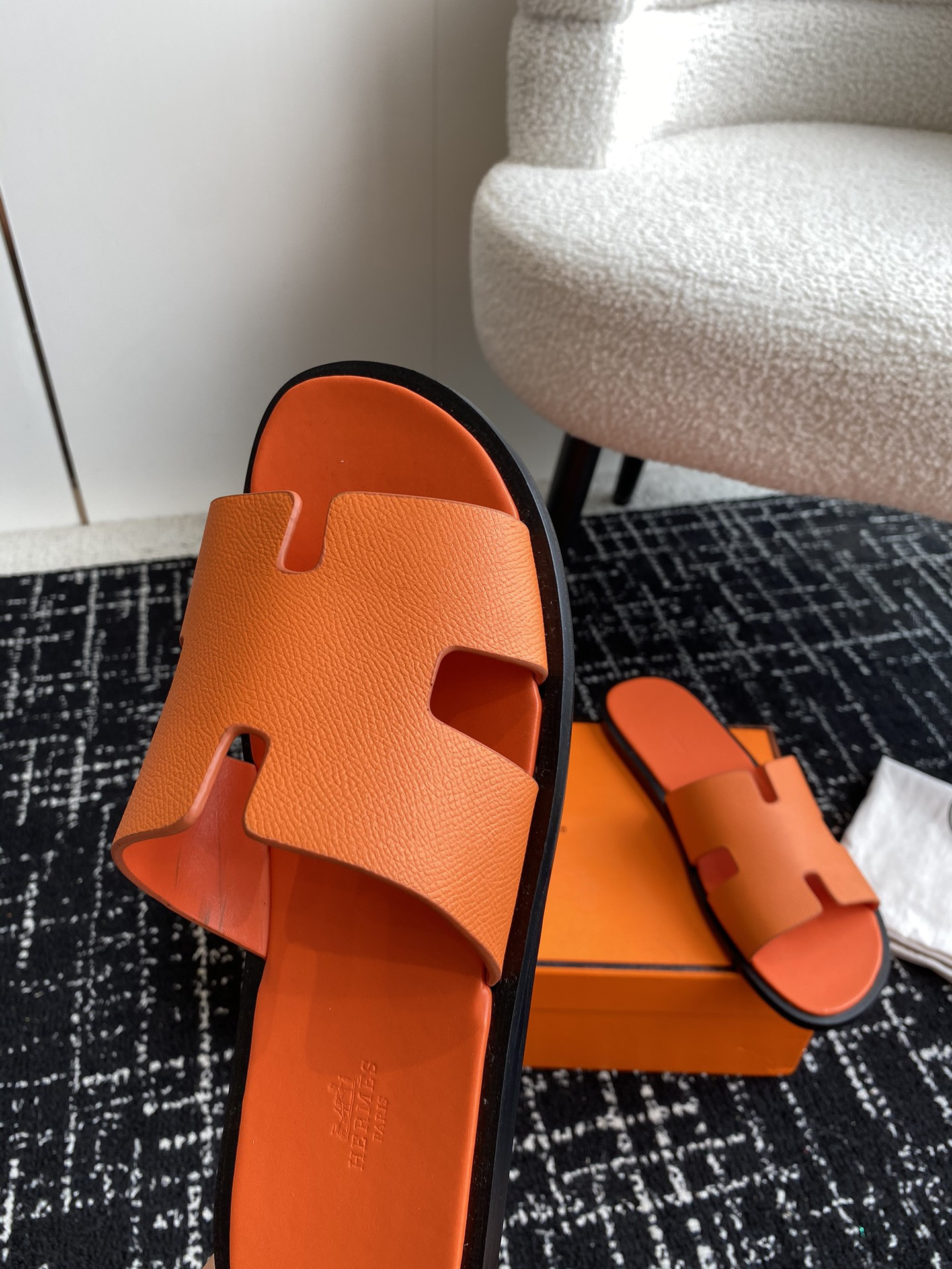 ua H**mes izmir sandal