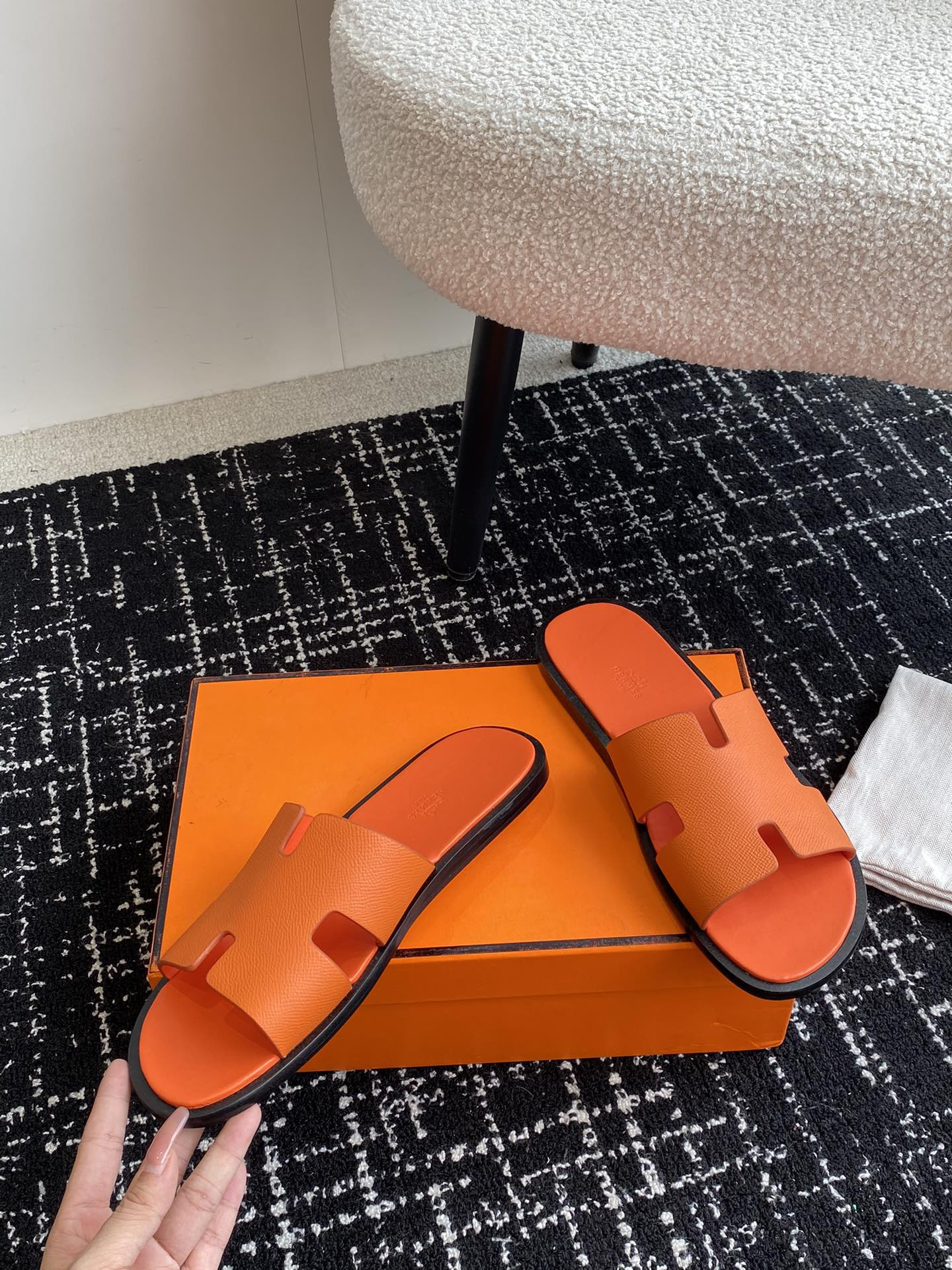 ua H**mes izmir sandal