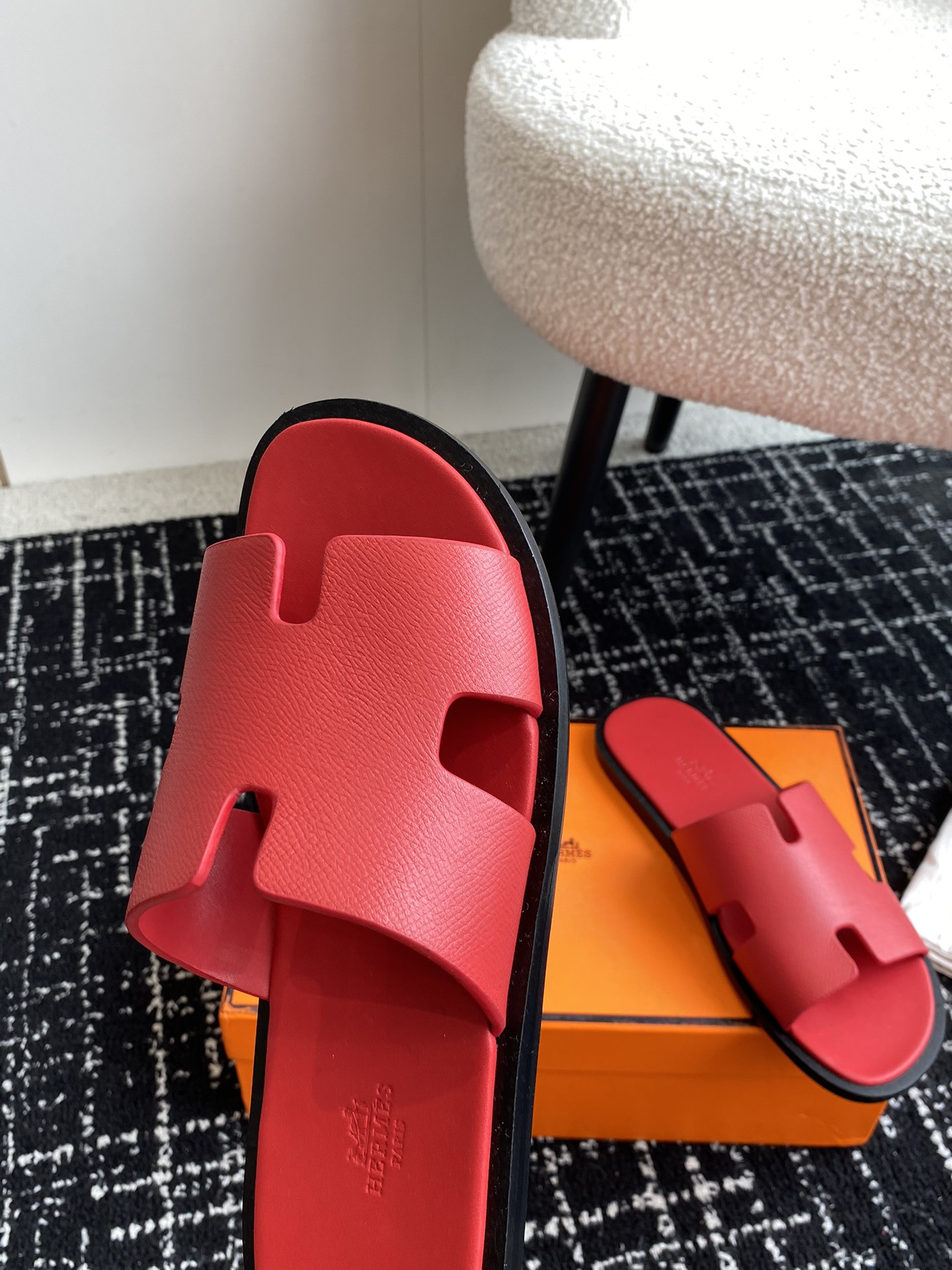 ua H**mes izmir sandal