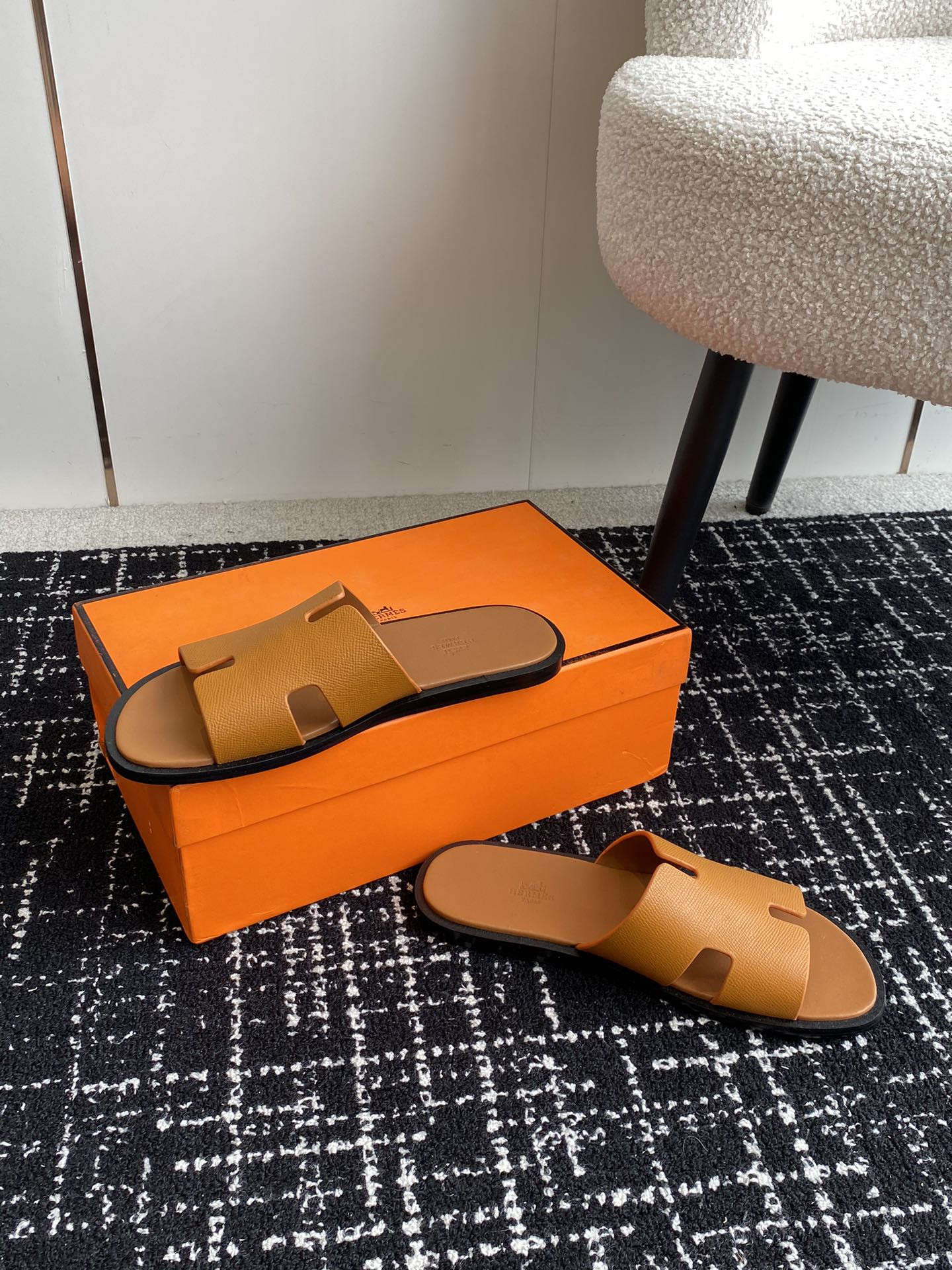 ua H**mes izmir sandal