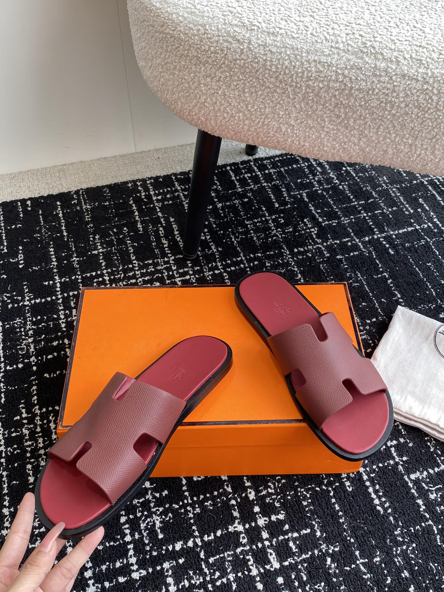 ua H**mes izmir sandal