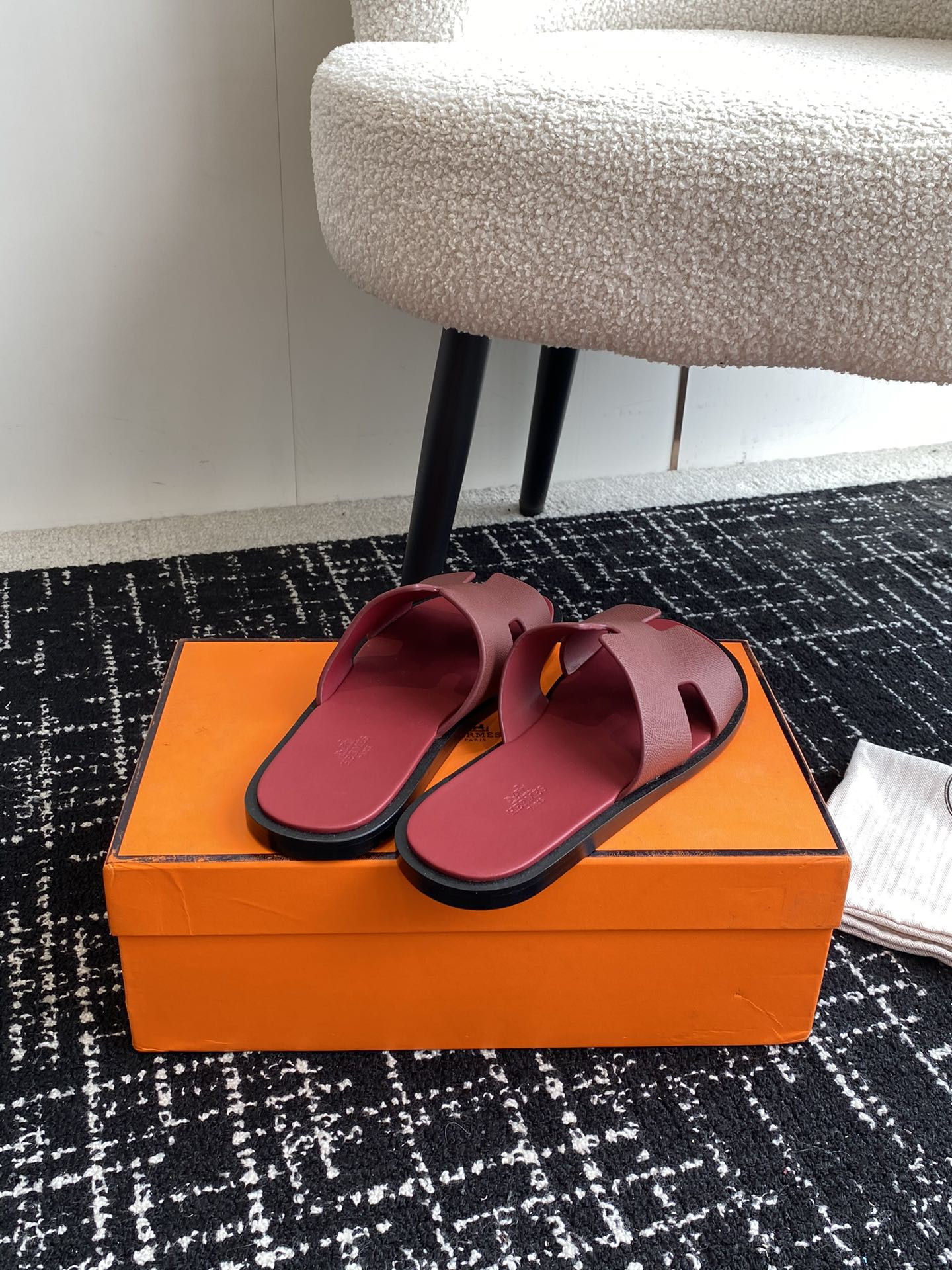 ua H**mes izmir sandal