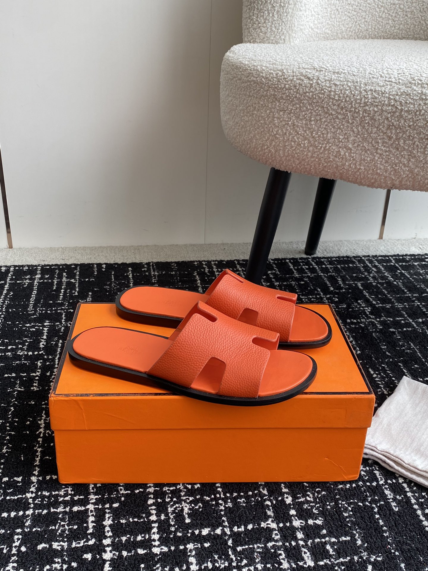 ua H**mes izmir sandal