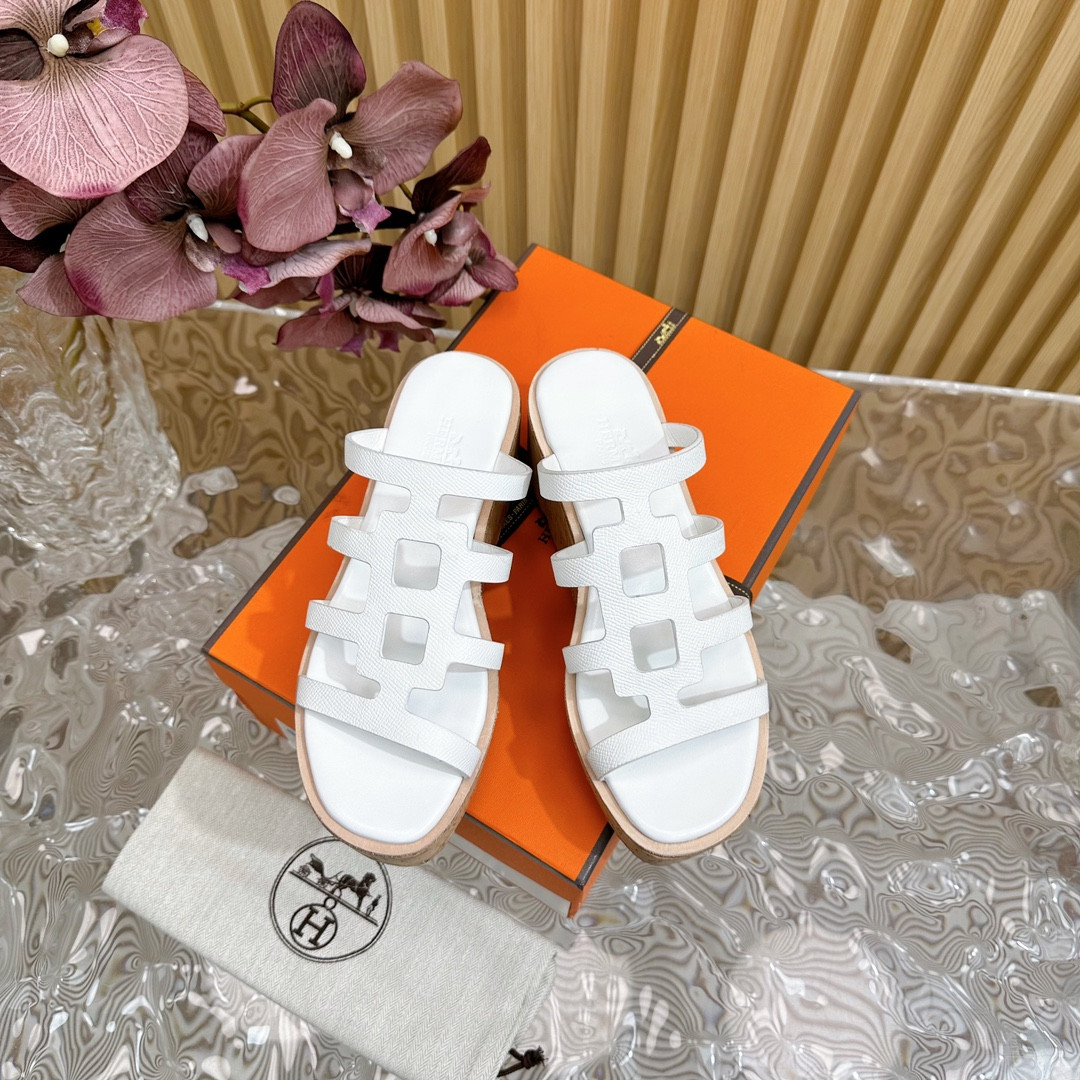 ua H**mes isabella 30 sandal
