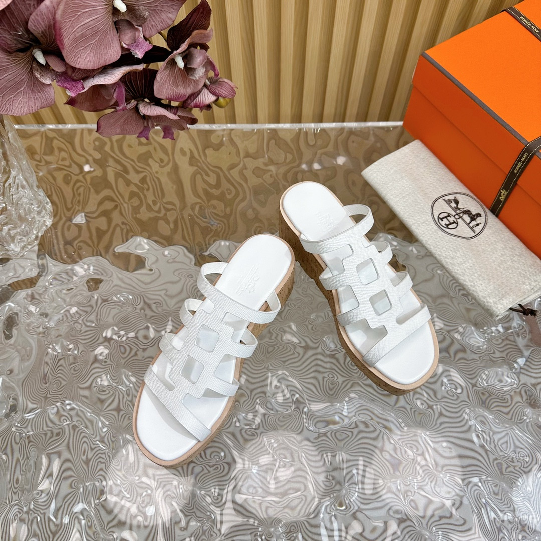 ua H**mes isabella 30 sandal