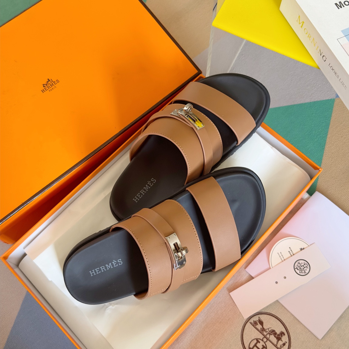 ua H**mes jackson sandal