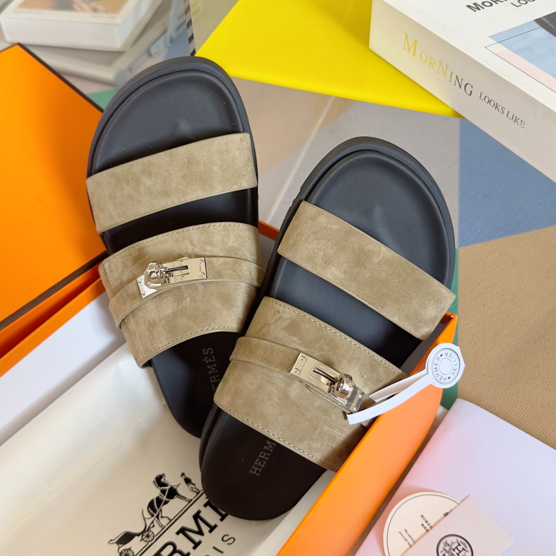 ua H**mes jackson sandal