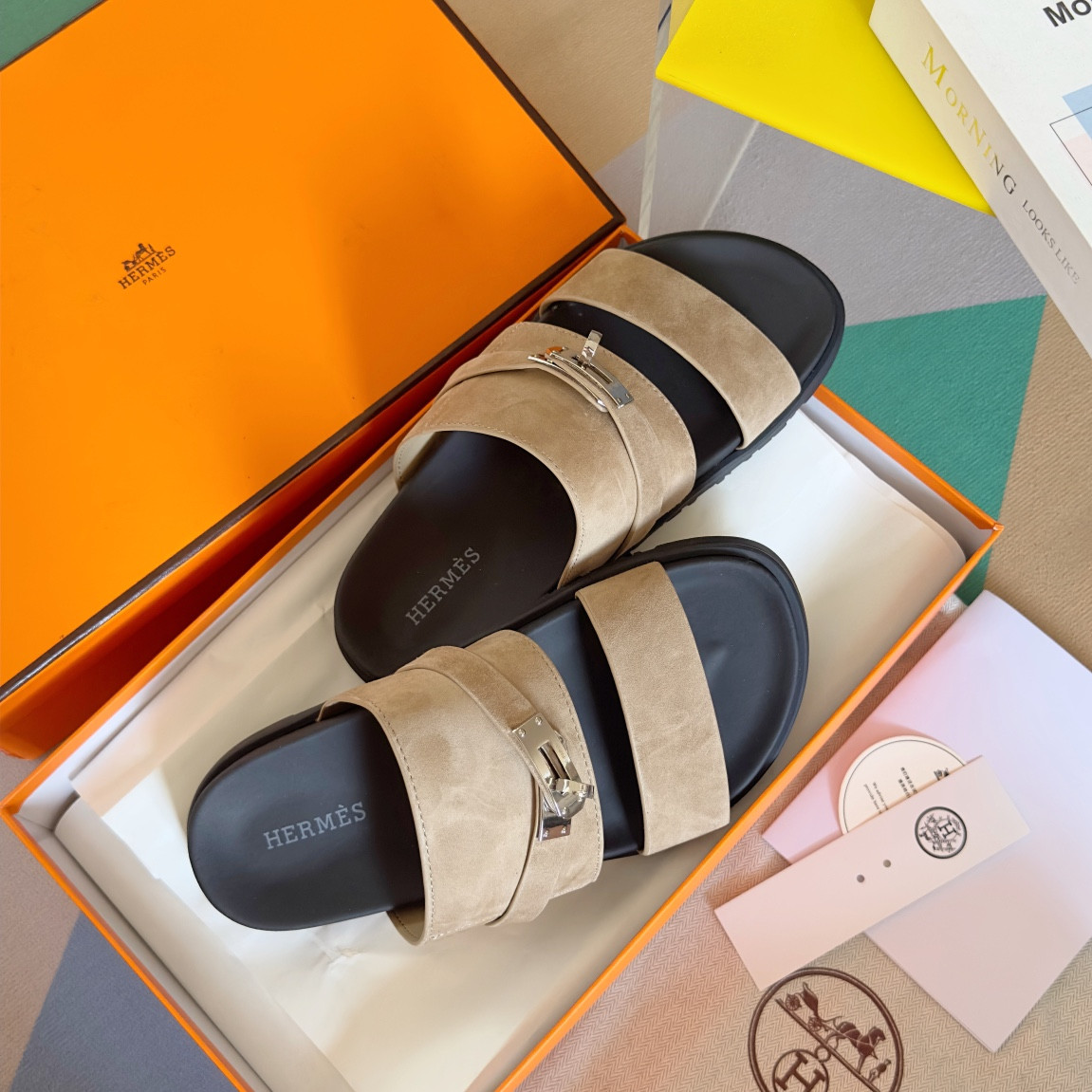 ua H**mes jackson sandal