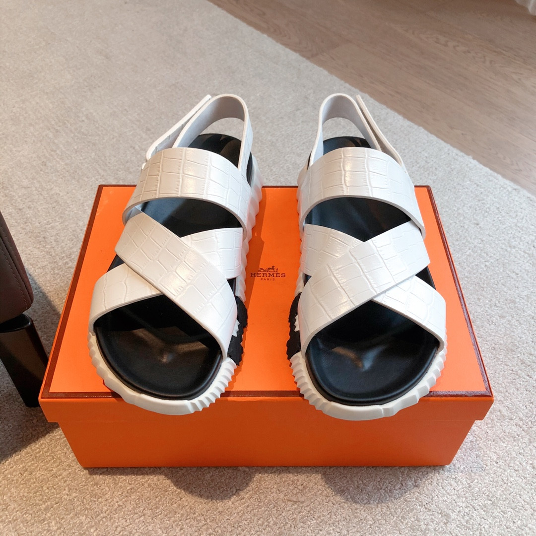 ua H**mes electric sandal