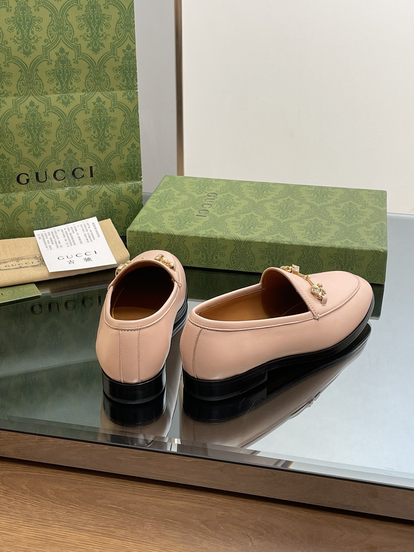 ua G*u*i horsebit loafer