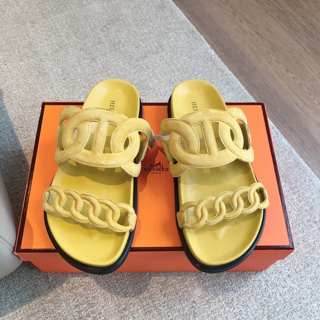 ua H**mes extra sandal