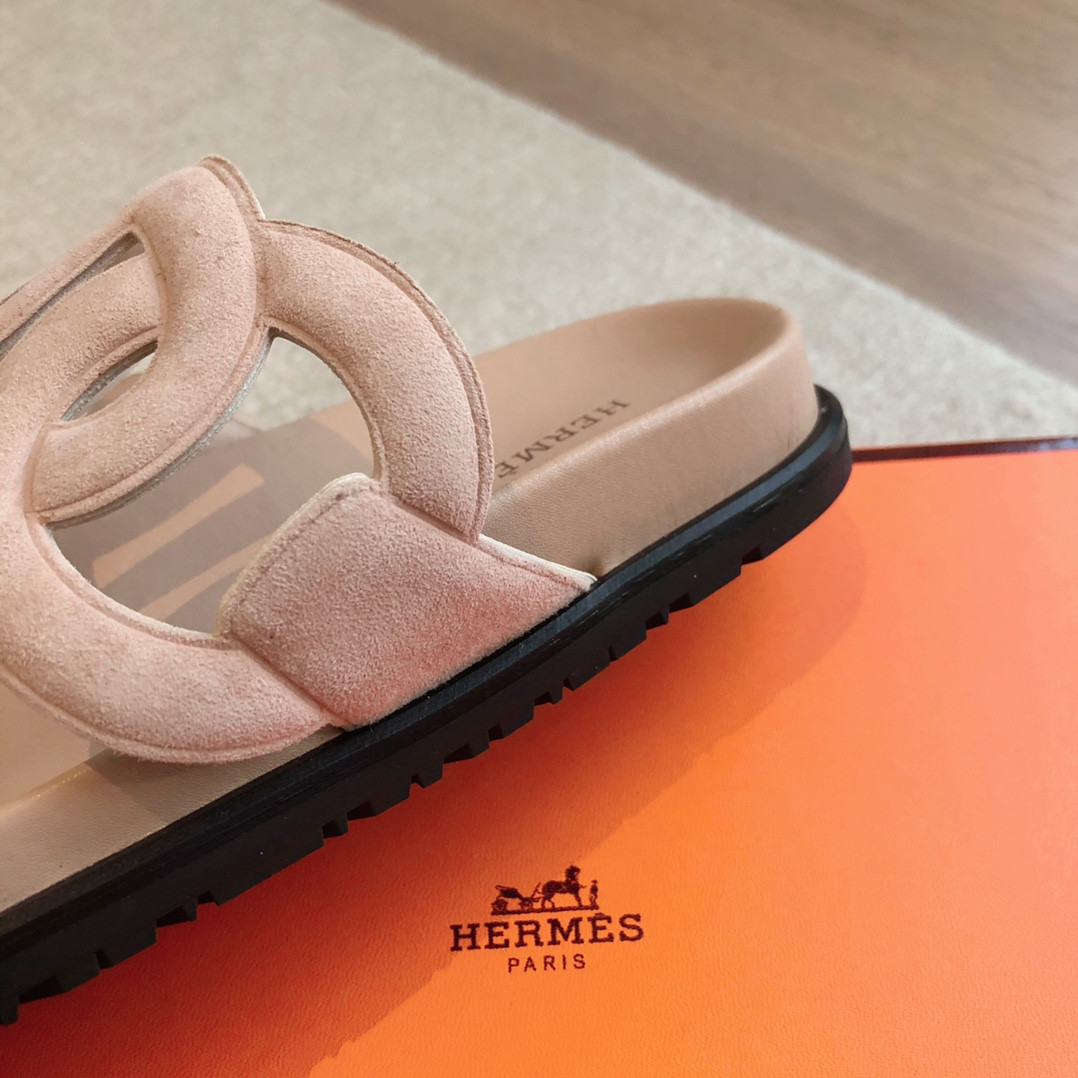 ua H**mes extra sandal